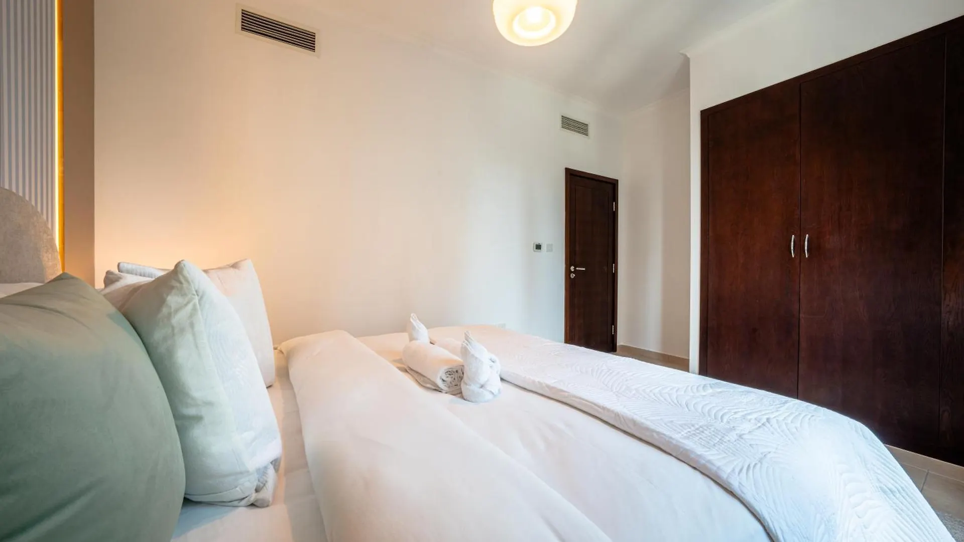 Best Location In Downtown Dubai 0*,  United Arab Emirates